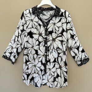 Habitat Women M Tunic Button Shirt Blouse Top Collared 3/4 Sleeve Flowers Artsy